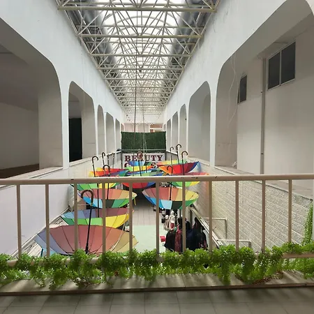 Apartamento Vitosha Blvd Spacious And Quiet In Gallery Sófia