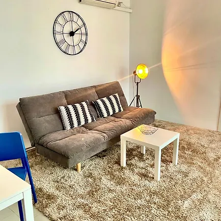아파트 Vitosha Blvd Spacious And Quiet In Gallery 소피아