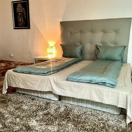 Vitosha Blvd Spacious And Quiet Appartement Sofia